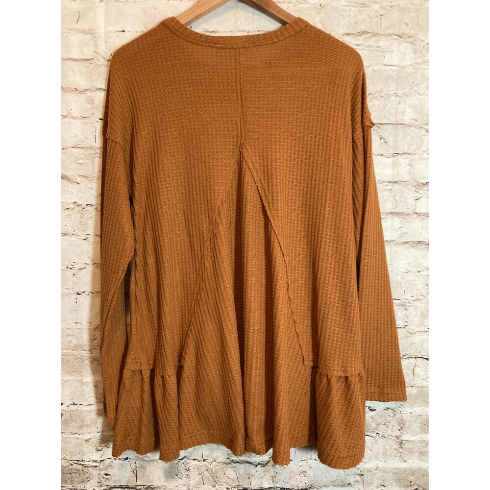 New In Lagenlook Top Womens Medium Rust Brown Waffle Ruffle Hem Thermal Boho - Picture 10 of 12
